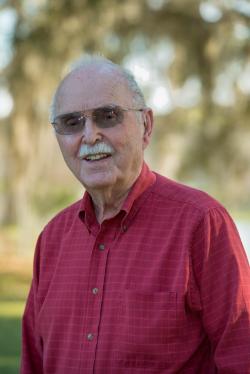 Max F McGlashen