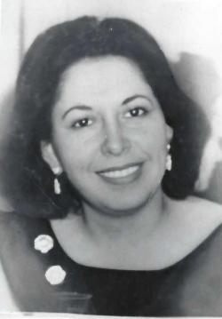 Gloria L Velez