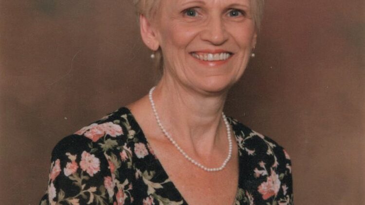 Donna M Host