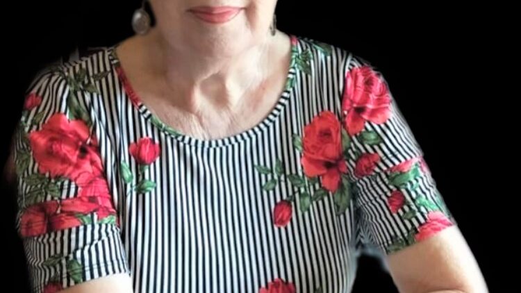 Elaine E Nixon